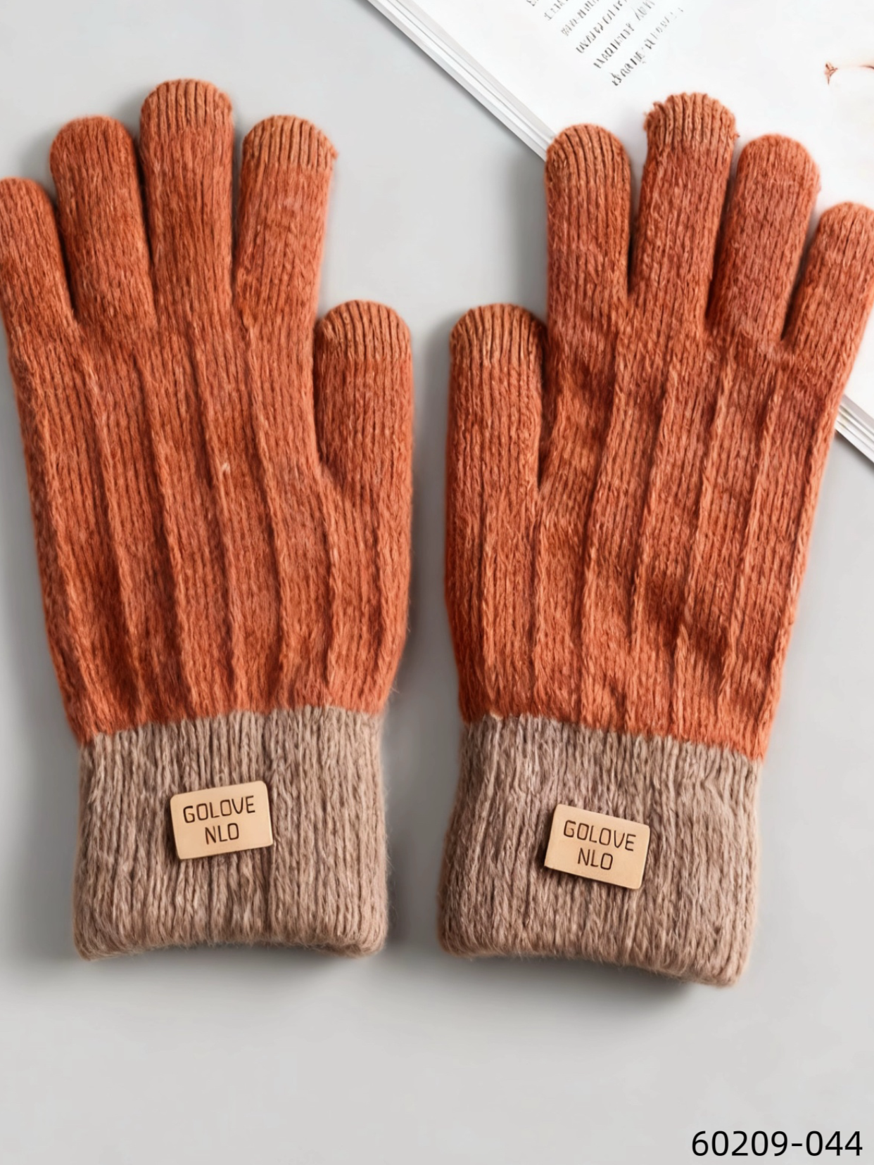 Full-finger jacquard yarn, glove finger length 21cm, palm width 12cm, imitation alpaca knitted fabric