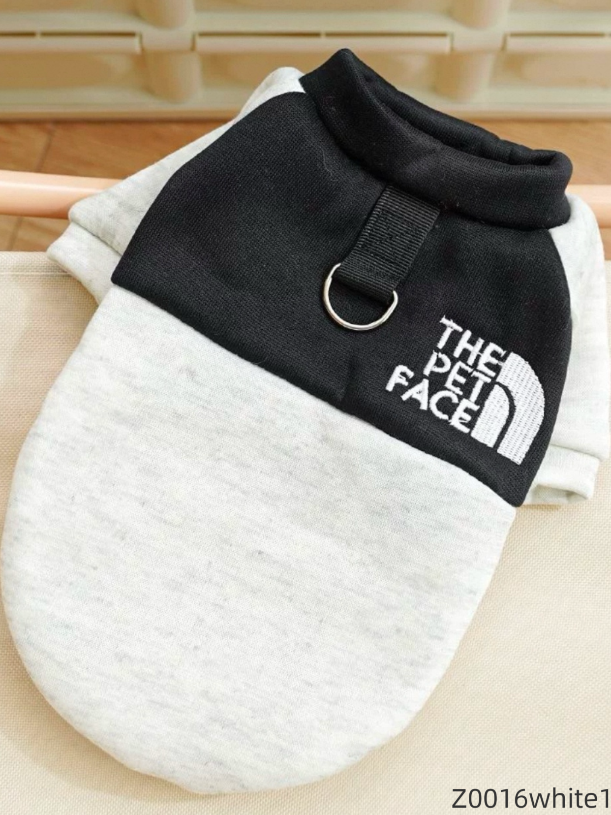 Z0016white1 Dog warm clothes