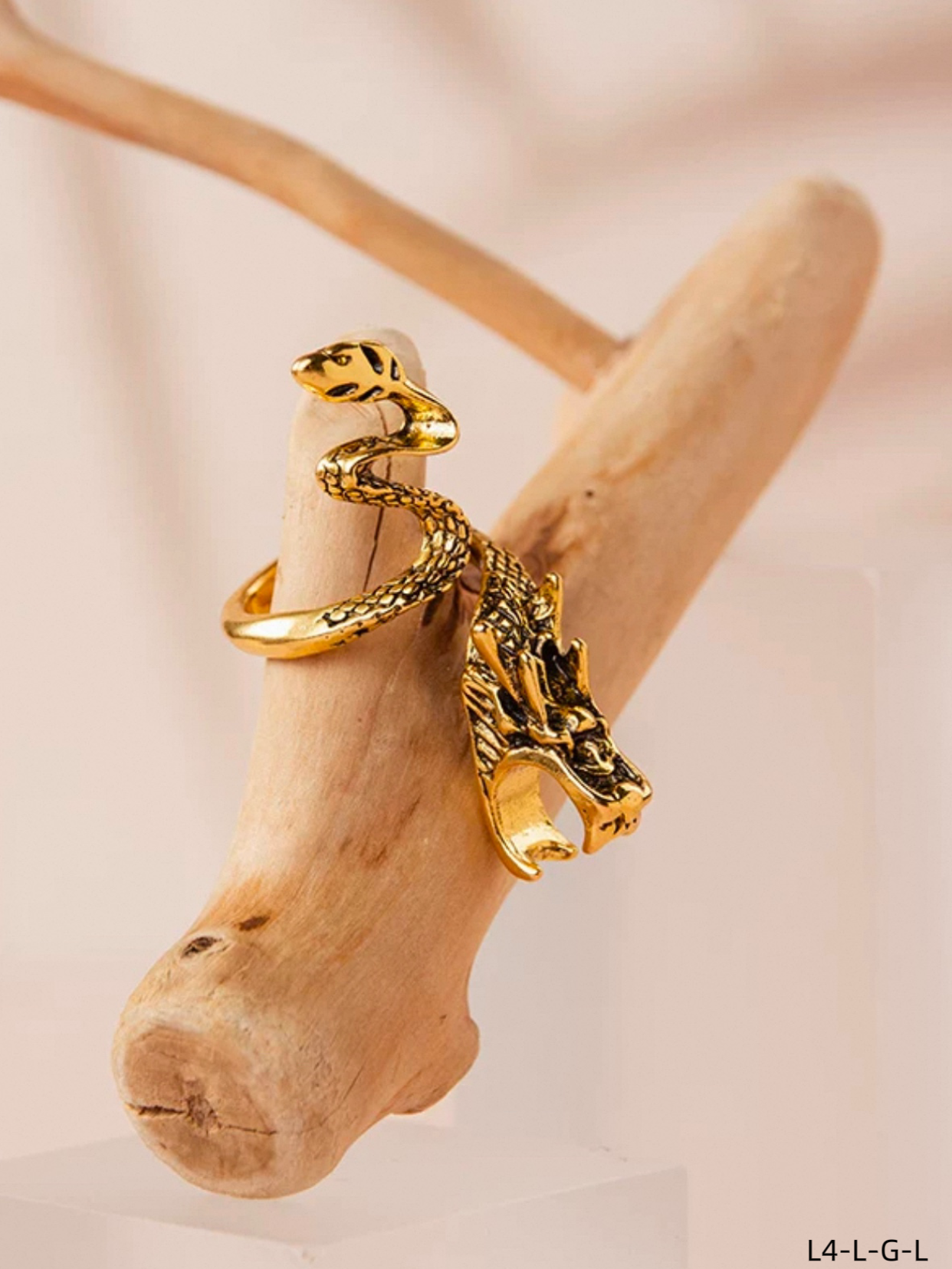 L4-L-G-L Cigarette Ring Holder