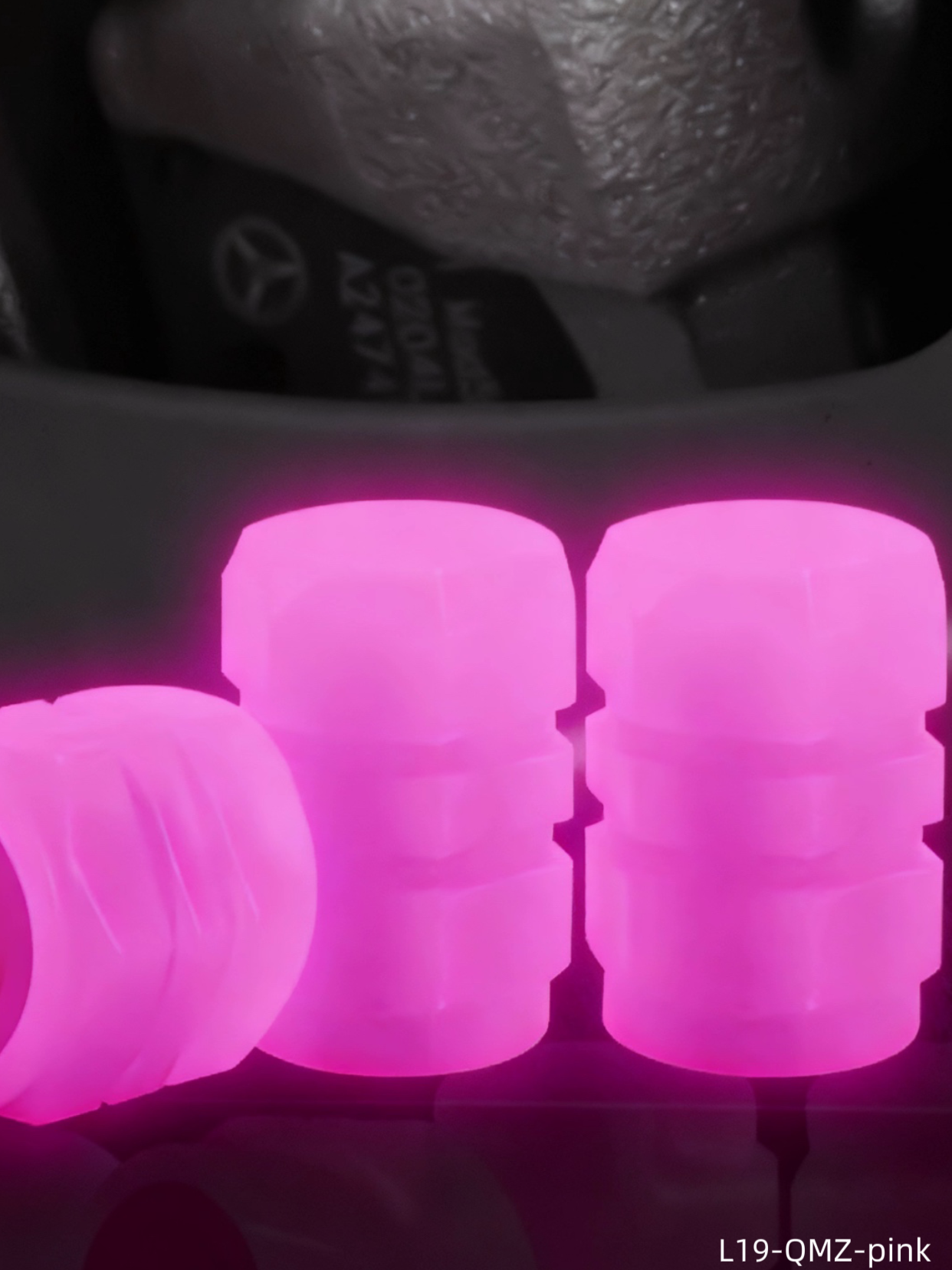 L19-QMZ-pink mountain bike luminous valve cap